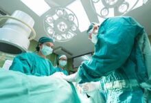 Cirurgia de testículo riscos